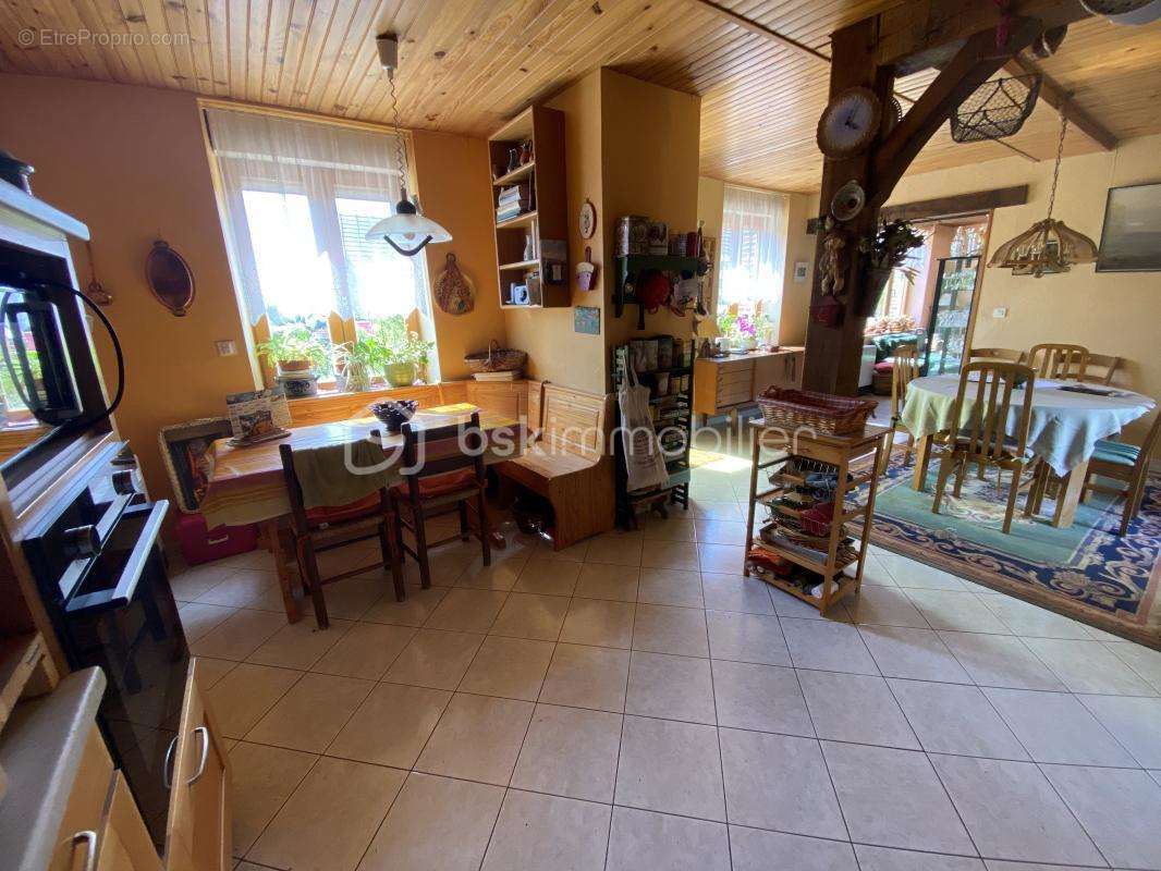 Maison à SAINT-SAUVEUR-EN-PUISAYE