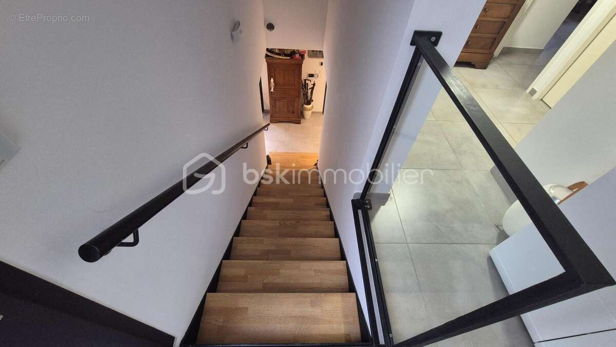 A vendre villa recente trois faces de 108m² sur terrain de 300m² en impasse a saint cyprien plage - proche du port - trois chamb - photo 26