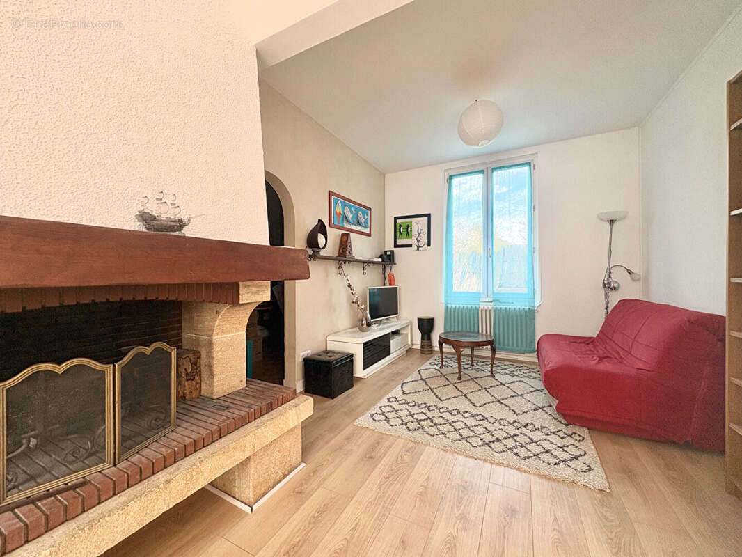 Maison à SAINT-CYR-L'ECOLE