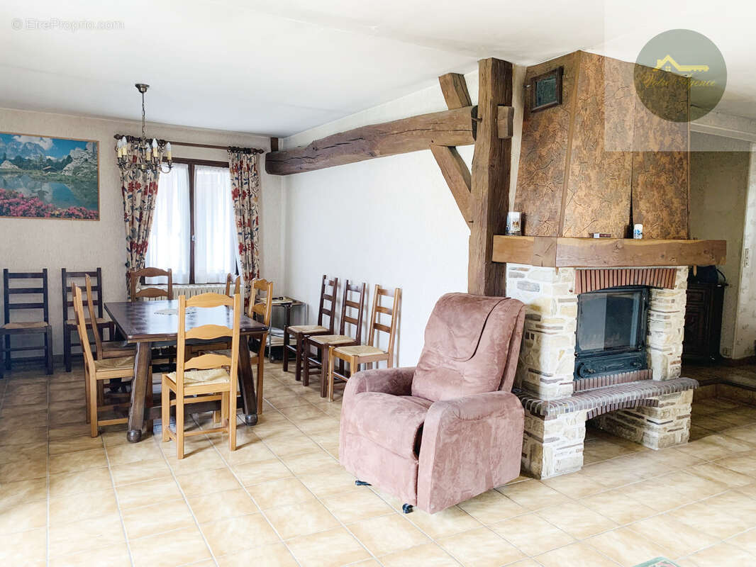 Maison à MONTACHER-VILLEGARDIN