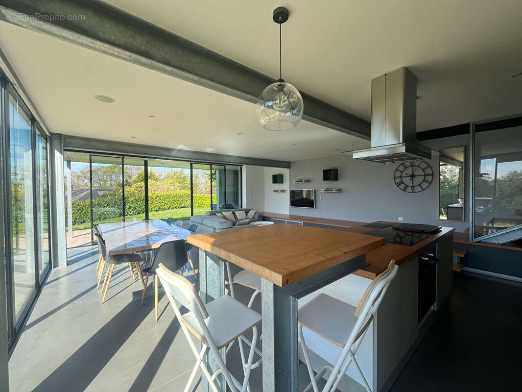 Maison à PLOUGONVEN