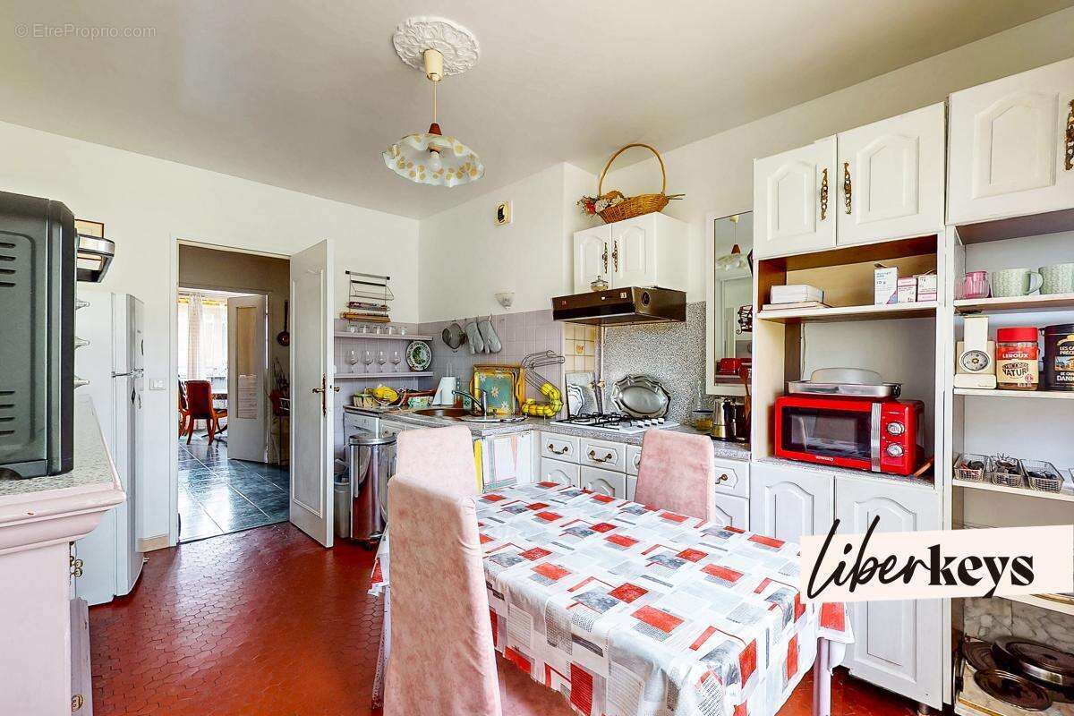 Appartement à CLICHY-SOUS-BOIS