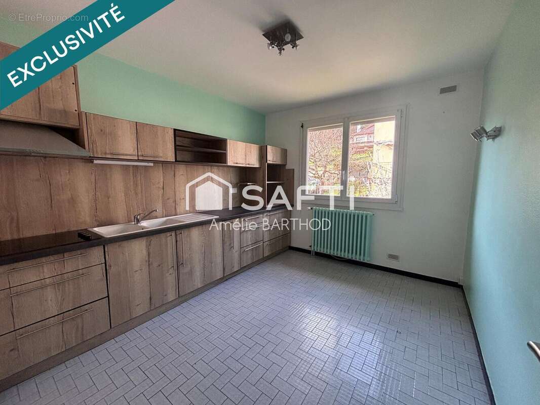 Photo 5 - Maison à ROCHE-LEZ-BEAUPRE