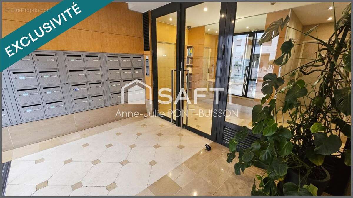 Photo 7 - Appartement à COURBEVOIE
