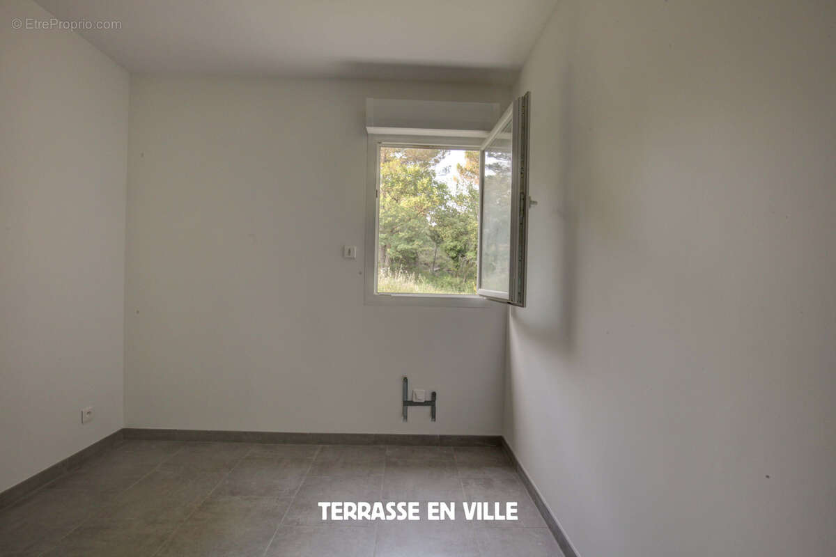 Maison à MEYRARGUES