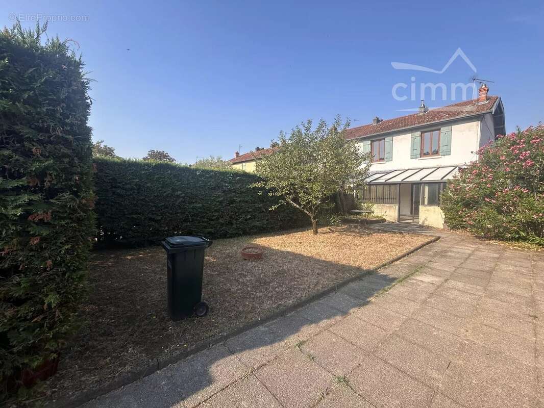 Roussillon – “Les Cites” Maison de 60m2 avec un jardin - photo 12