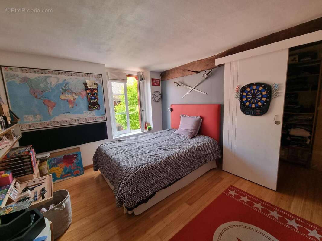 Maison 111 m² à Lassy  - photo 9