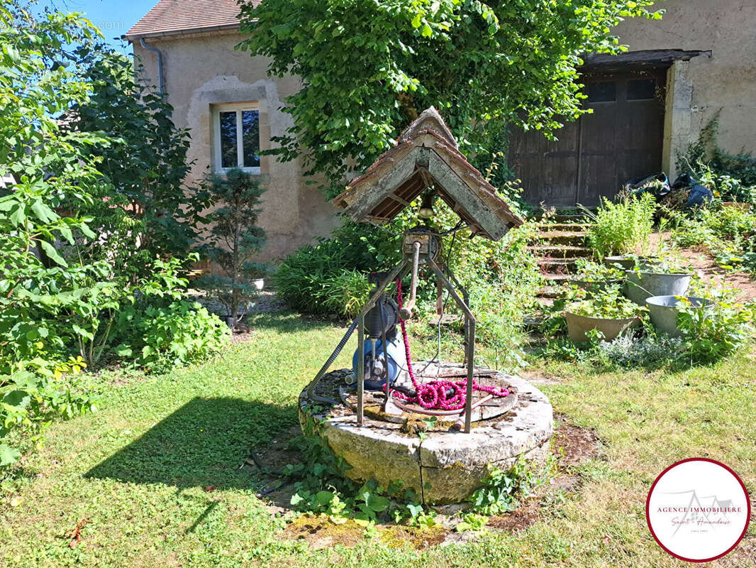 Maison à SAINT-AMAND-MONTROND
