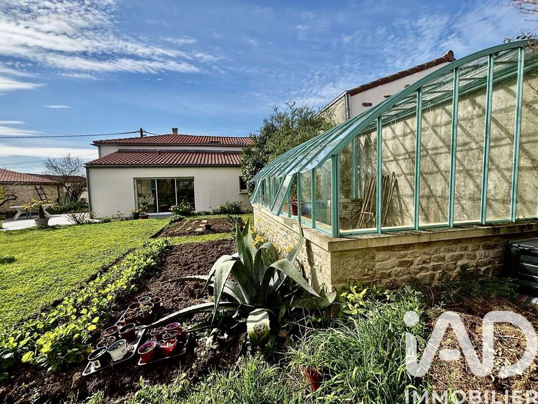 Photo 2 - Maison à THAIRE