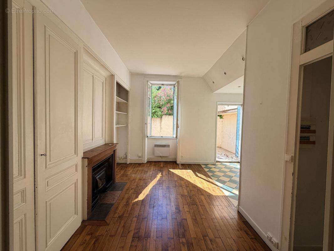 Appartement à LYON-8E