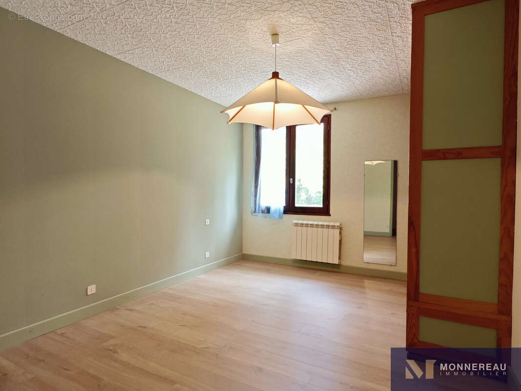 Maison ancienne avec 5 chambres - photo 10
