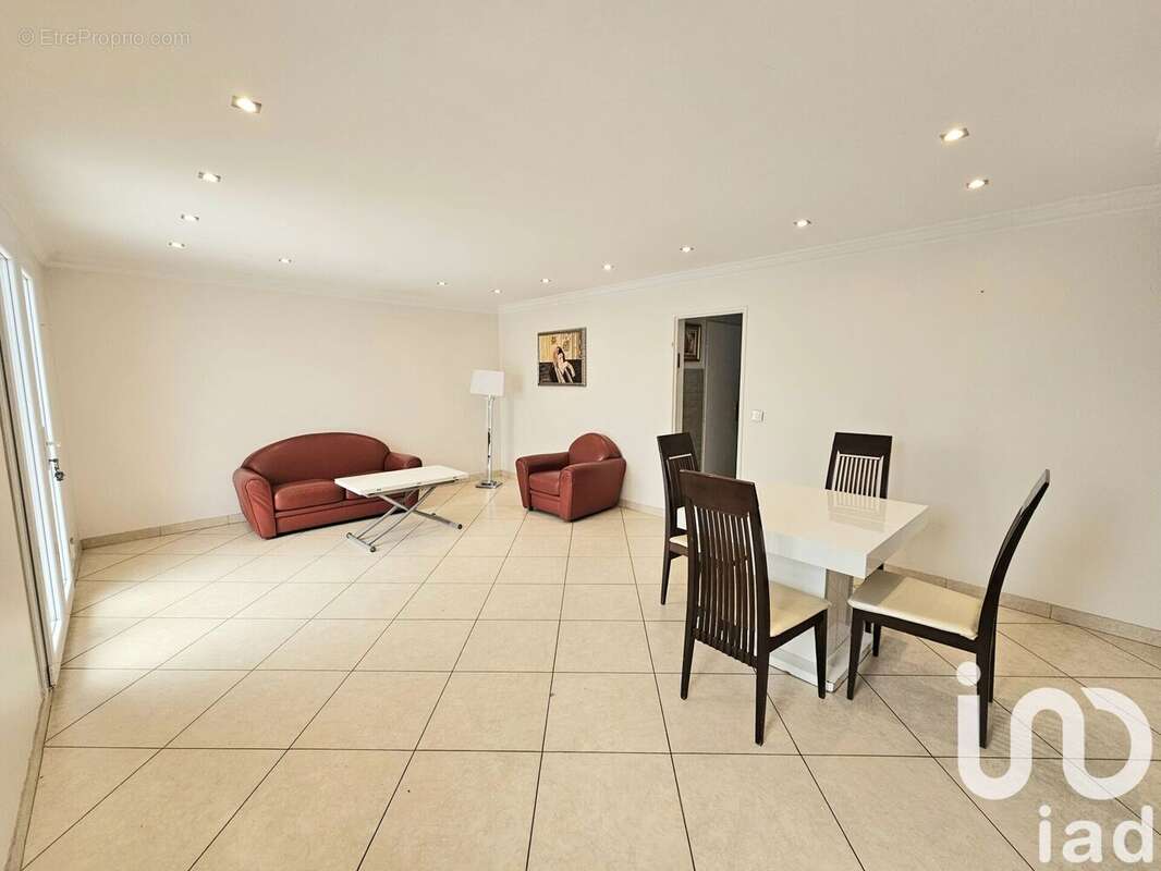 Photo 2 - Maison à BONNEUIL-SUR-MARNE