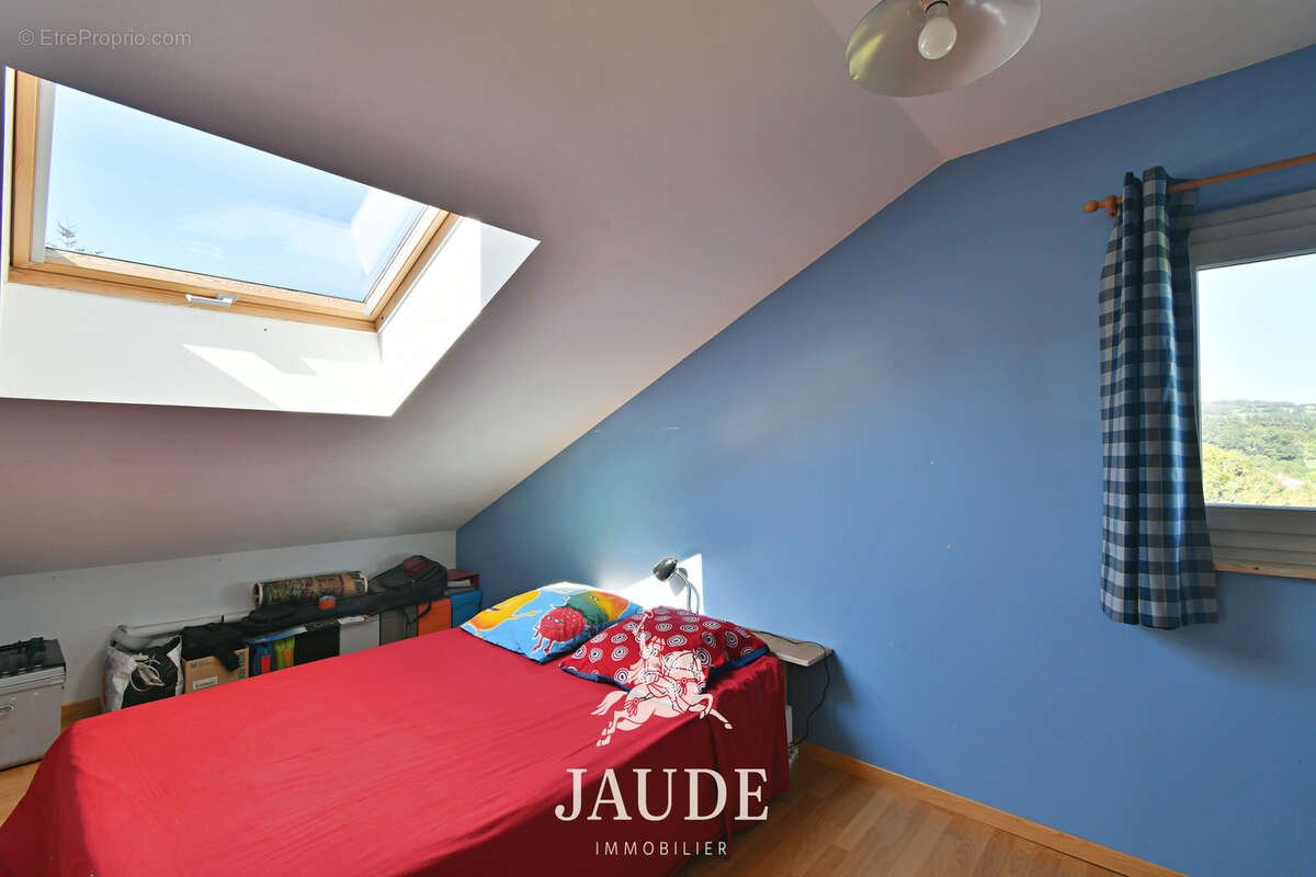 Maison d’architecte 160 m2 avec piscine + Appartement F3 de 61 m2 à rénover -Terrain 1 639 m2   L’Étang   Chan - photo 13
