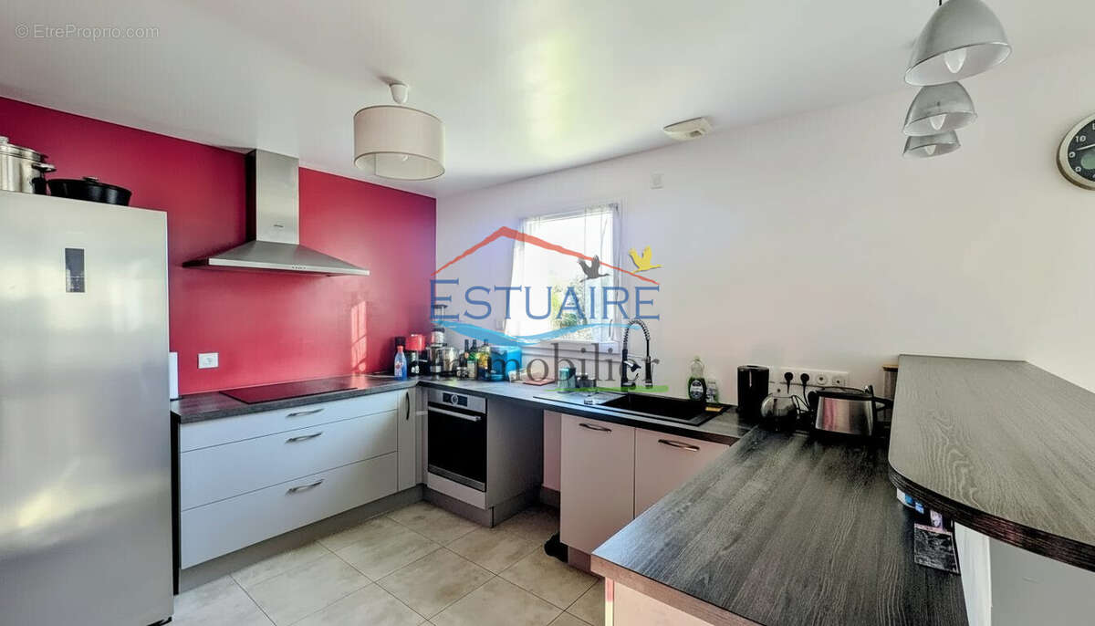 Maison à SAINT-ETIENNE-DE-MONTLUC