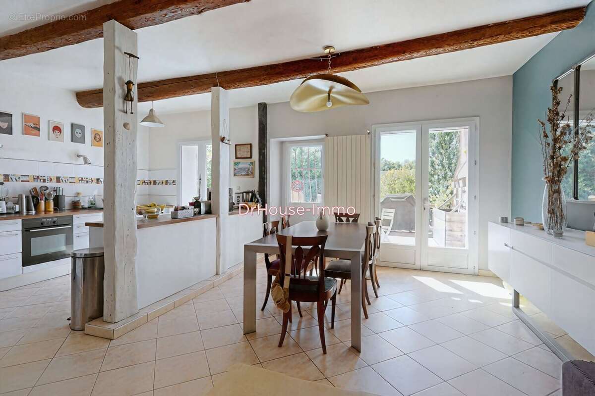 Maison à SAINT-CANNAT