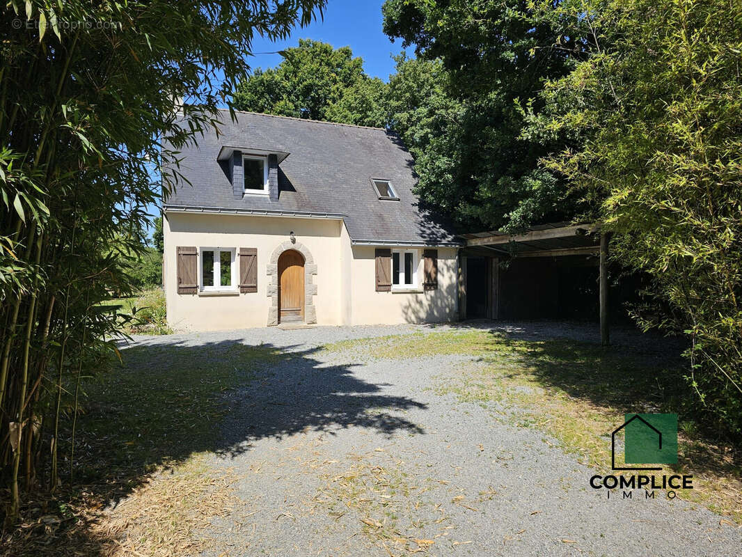 Maison à NOTRE-DAME-DES-LANDES