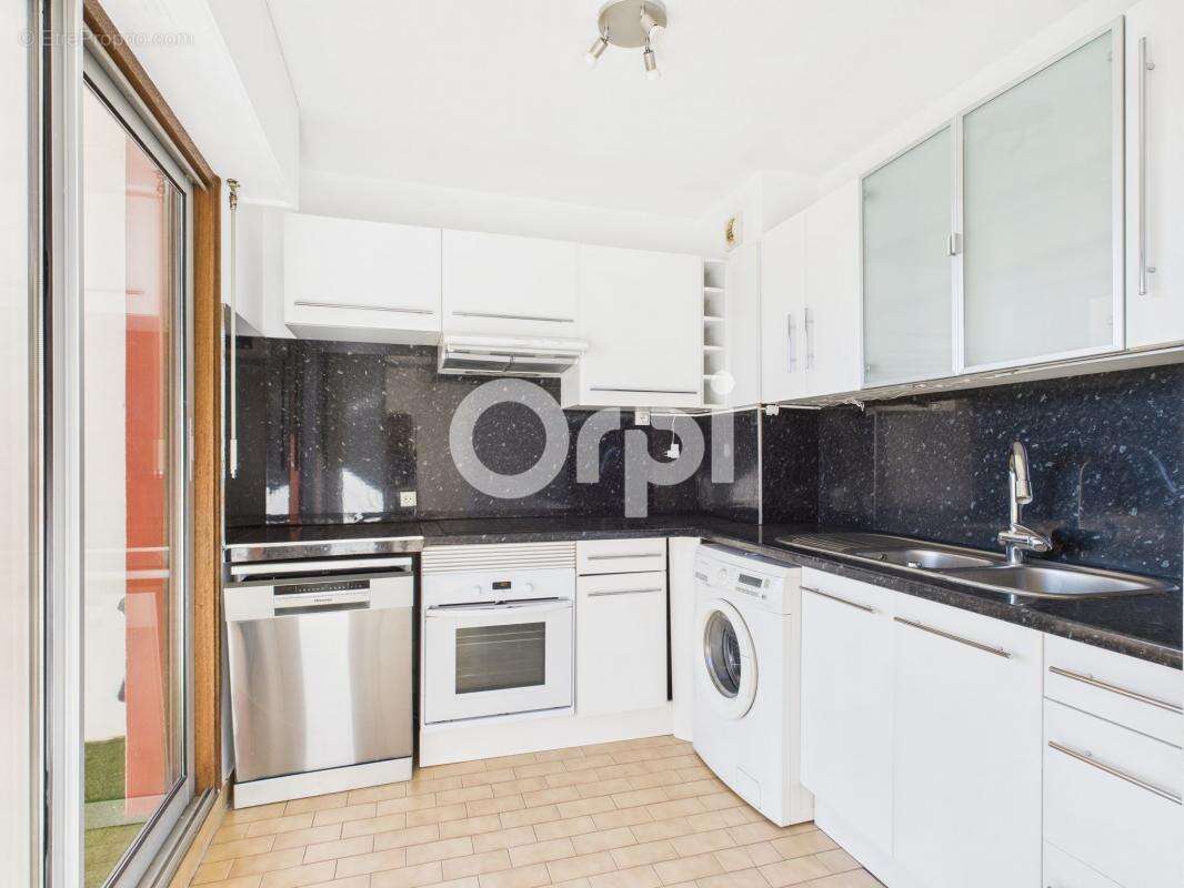Appartement à MANDELIEU-LA-NAPOULE