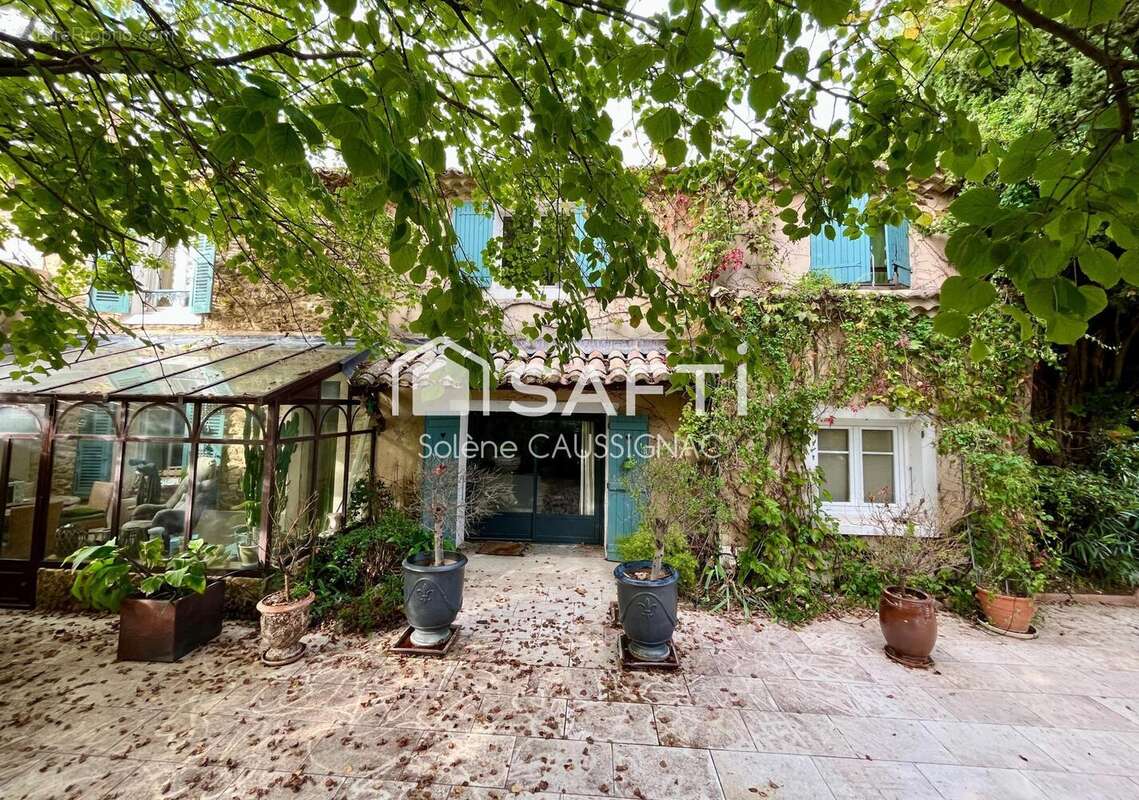 Photo 2 - Maison à CAMARET-SUR-AIGUES