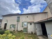 Maison à BELLENAVES