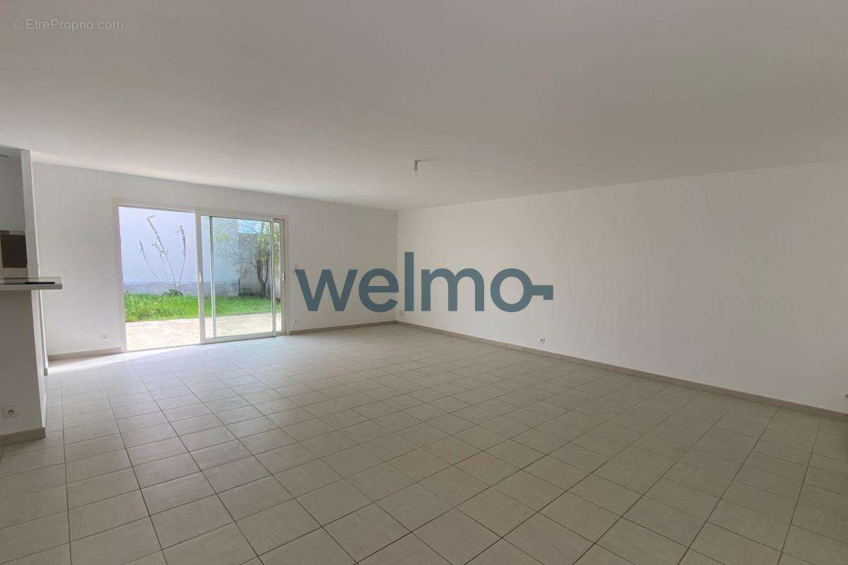 Maison à SAINT-CHRISTOPHE