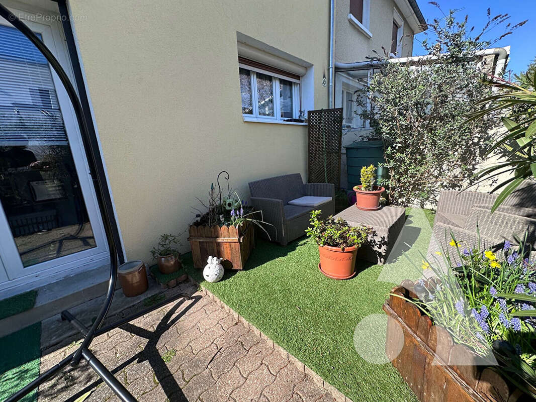 Maison à SAINT-ANDRE-LES-VERGERS