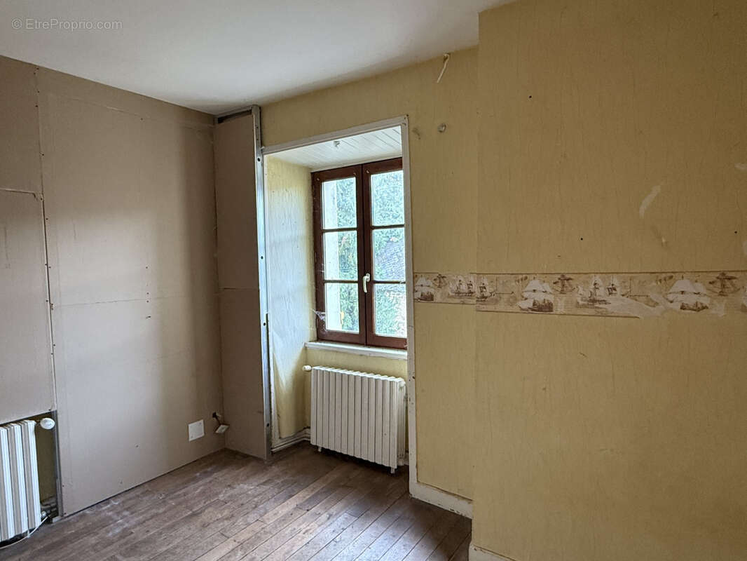 Maison à PERPEZAC-LE-NOIR