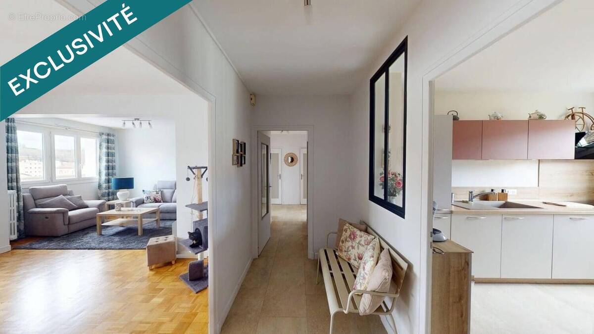 Photo 1 - Appartement à LA TOUR-DU-PIN