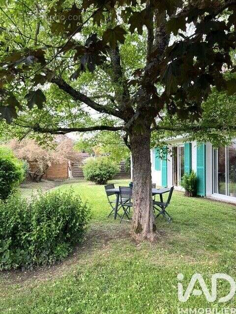 Maison 158 m² à Forges-Les-Bains  - photo 4
