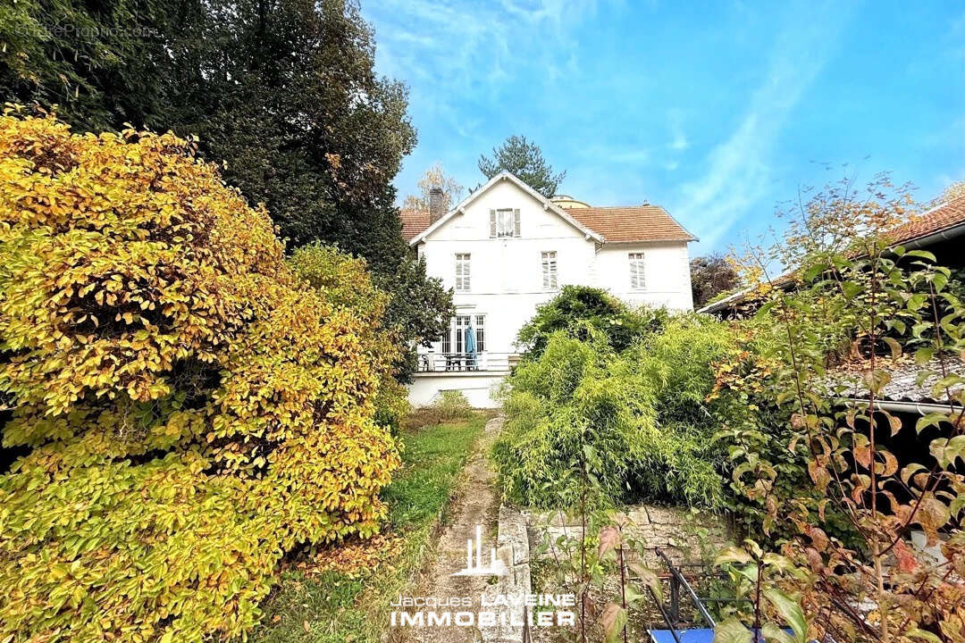 Maison à PAGNY-SUR-MOSELLE