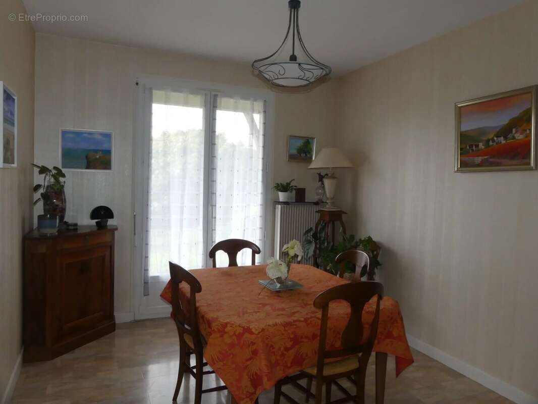 Maison à LE CREUSOT
