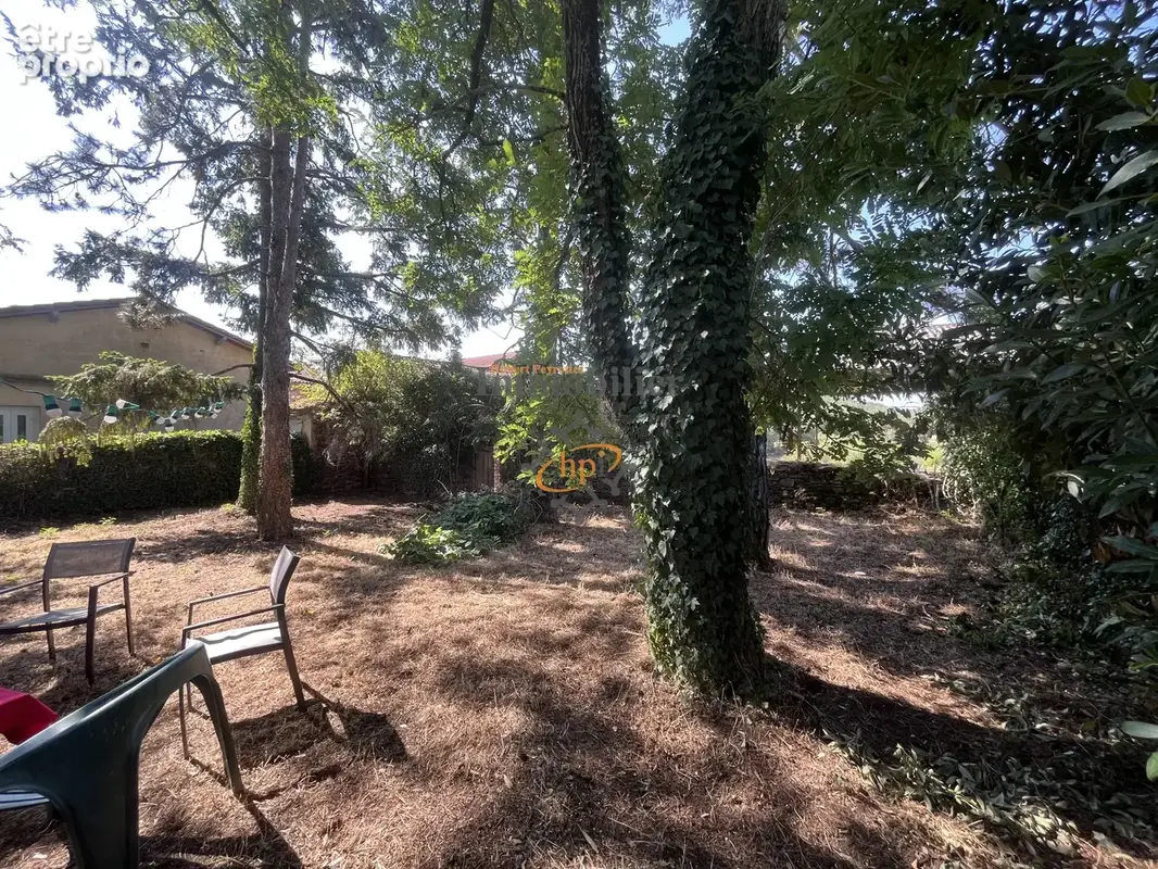 Vente maison de village de caractère avec jardin arboré - photo 2