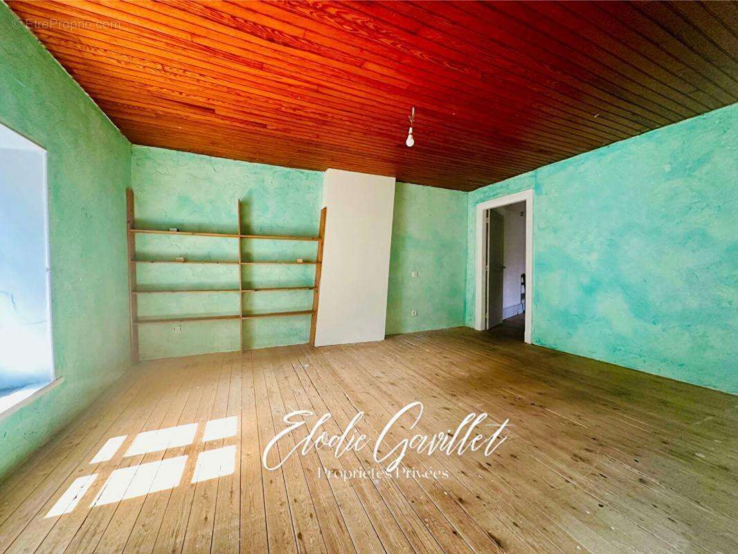 Maison à CUXAC-CABARDES