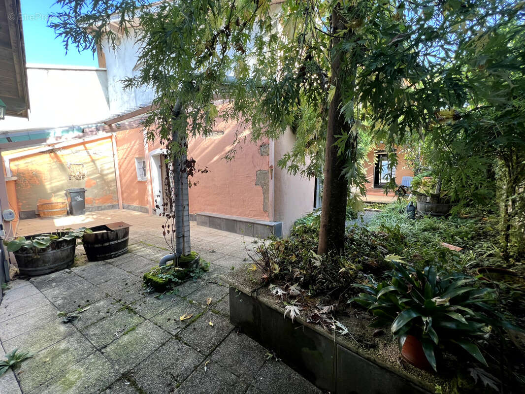 Maison à SAINTE-BAZEILLE