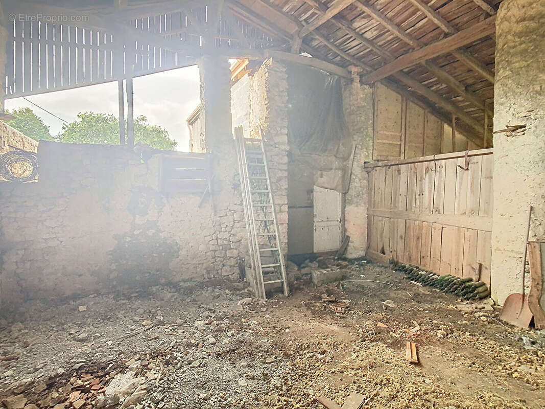 Maison à SAINT-GIRONS-D&#039;AIGUEVIVES