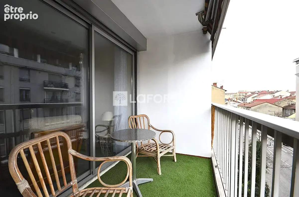 Appartement Villeurbanne 3 pièce(s) 71 m2 Secteur Gratte-Ciel ? - photo 7
