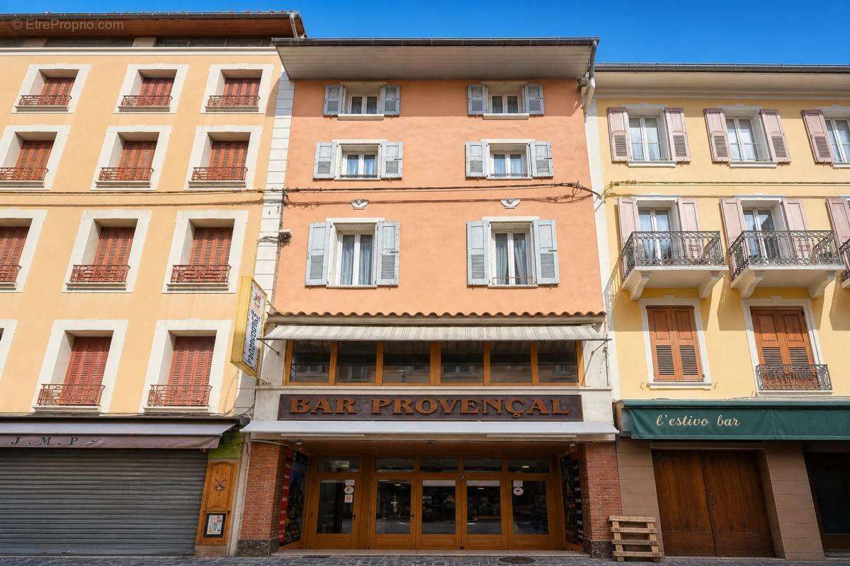 Appartement de 198 m² à Barcelonnette - Loué - photo 5