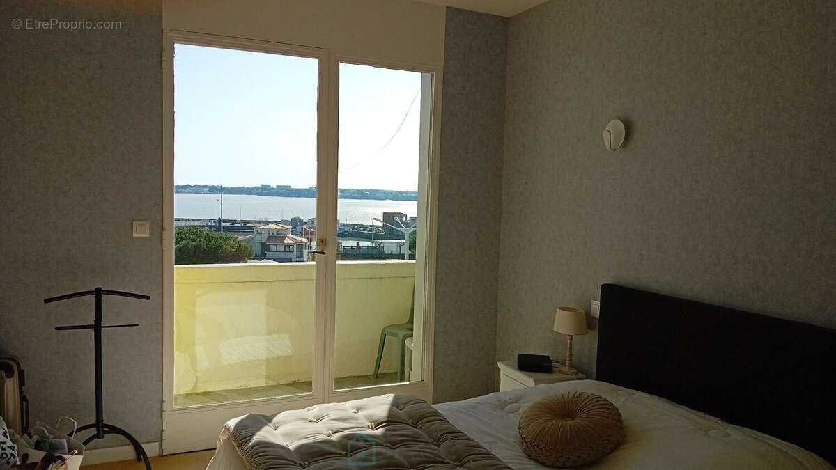 Royan Situation exeptionnelle double vue mer pour cet appartement 2 chambres - photo 13