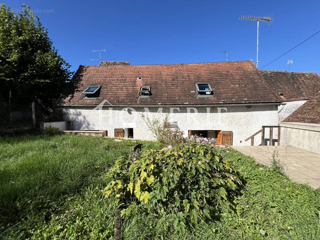 Maison à MENETREOL-SOUS-SANCERRE