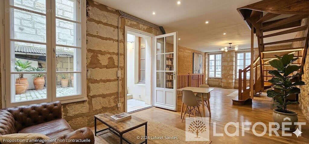 Appartement à SAINTES