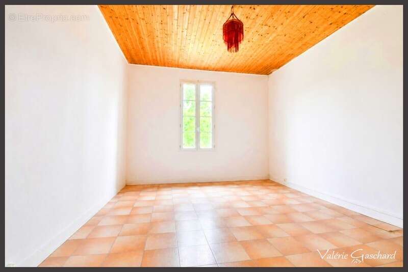 Appartement à SAINT-SEURIN-SUR-L'ISLE