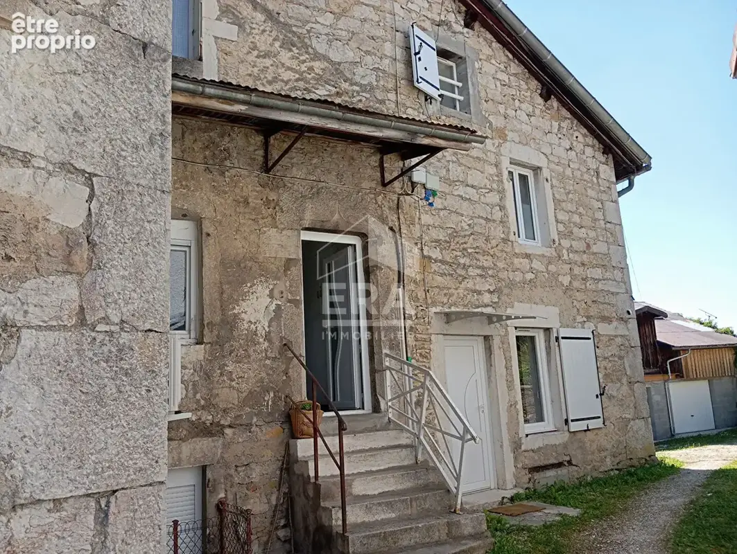 Photo Autres à Hauteville-Lompnes au prix de 379 900€