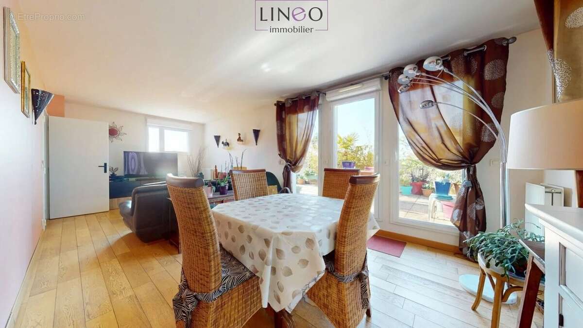 Appartement à CHOISY-LE-ROI