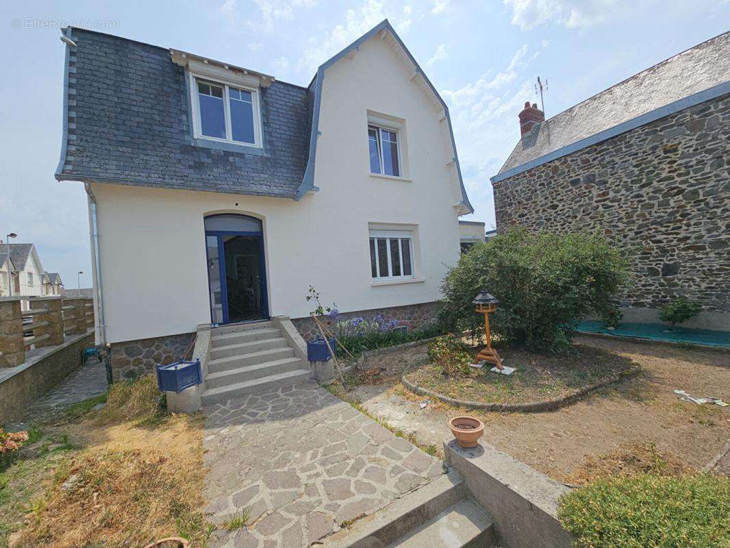 Maison Granville 6 pièce(s) 130 m2 - photo 2