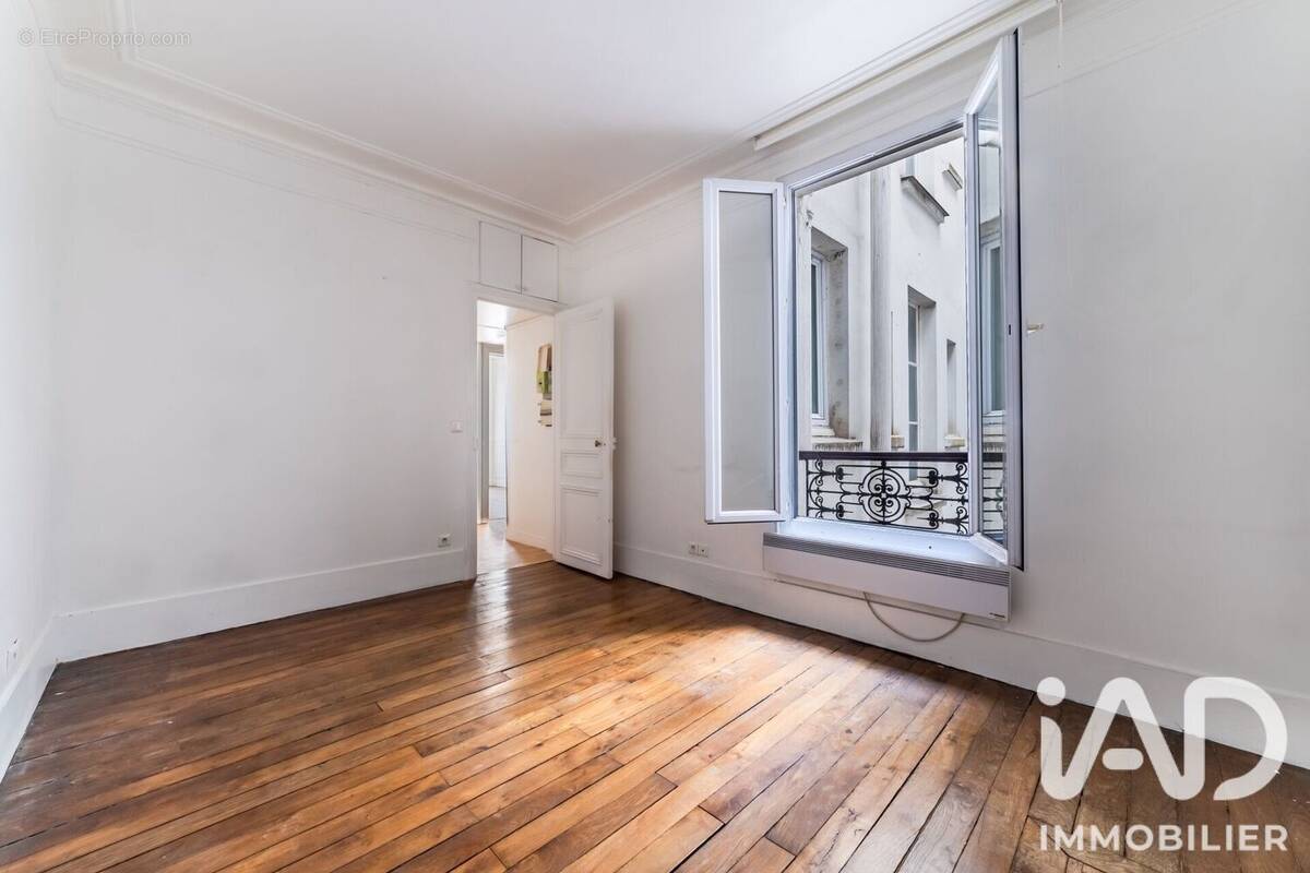 Photo 1 - Appartement à LEVALLOIS-PERRET
