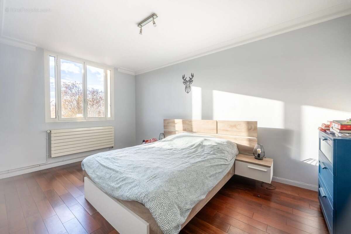 Appartement à COLOMBES