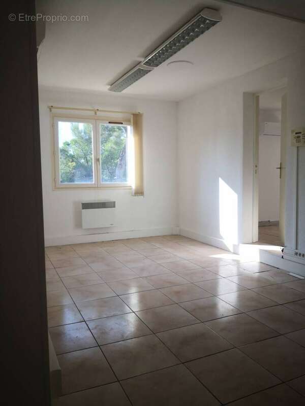 Autre à ROQUEBRUNE-SUR-ARGENS