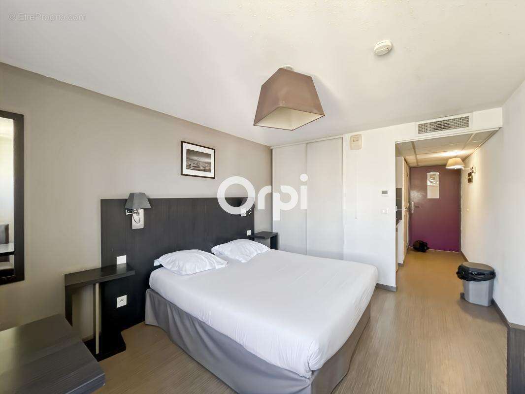 Appartement à MARSEILLE-4E