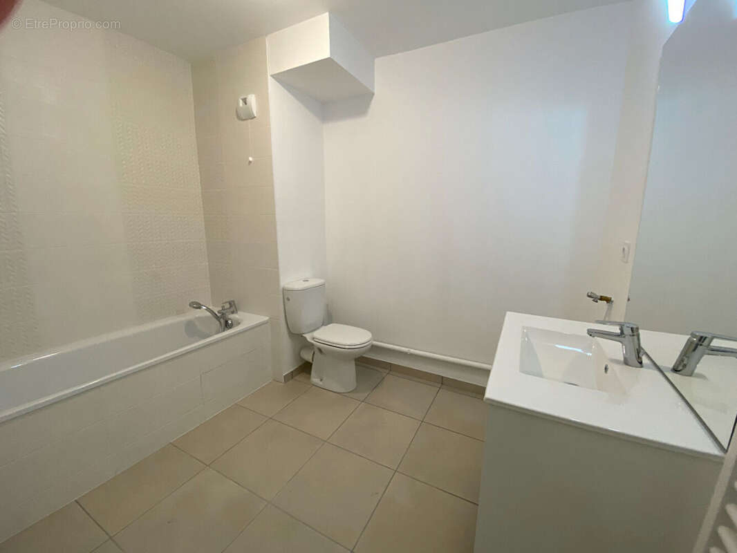 Appartement 80m²+ balcon sud est et pk - photo 8