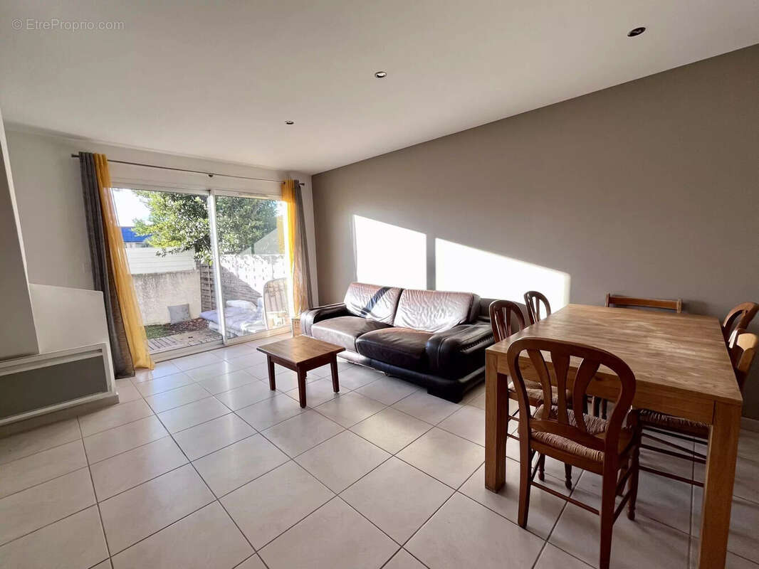 Appartement à MARGUERITTES