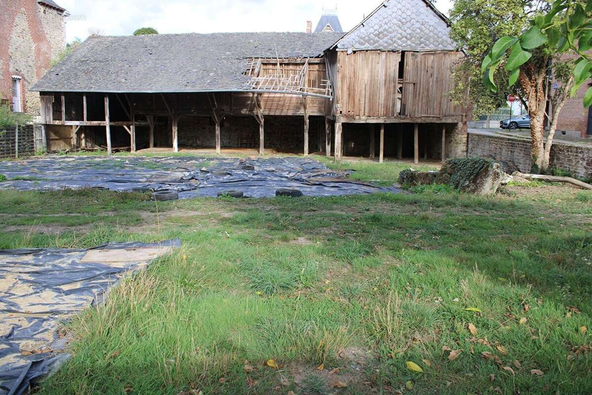 Terrain à LA GUERCHE-DE-BRETAGNE